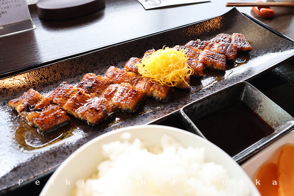 柳川 万栄堂鰻魚飯