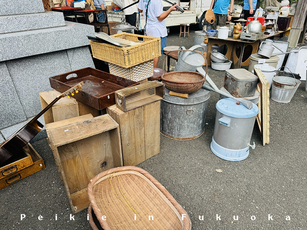 福岡護国神社蚤の市