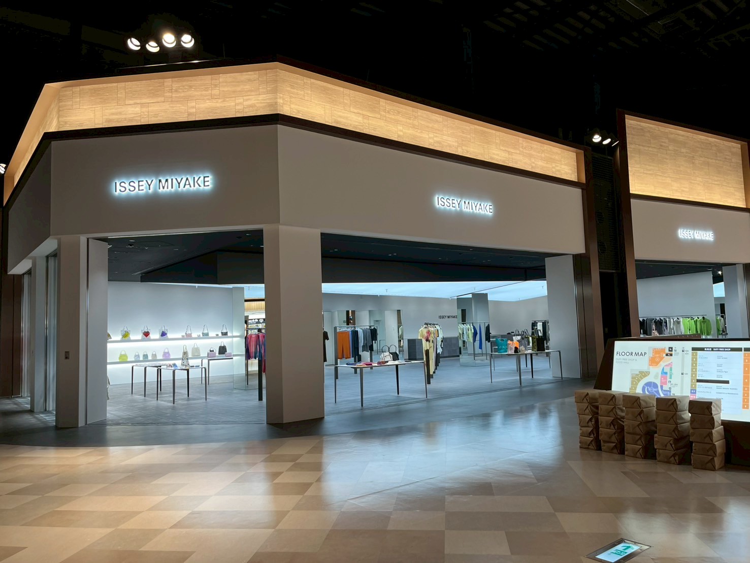 福岡空港免稅店