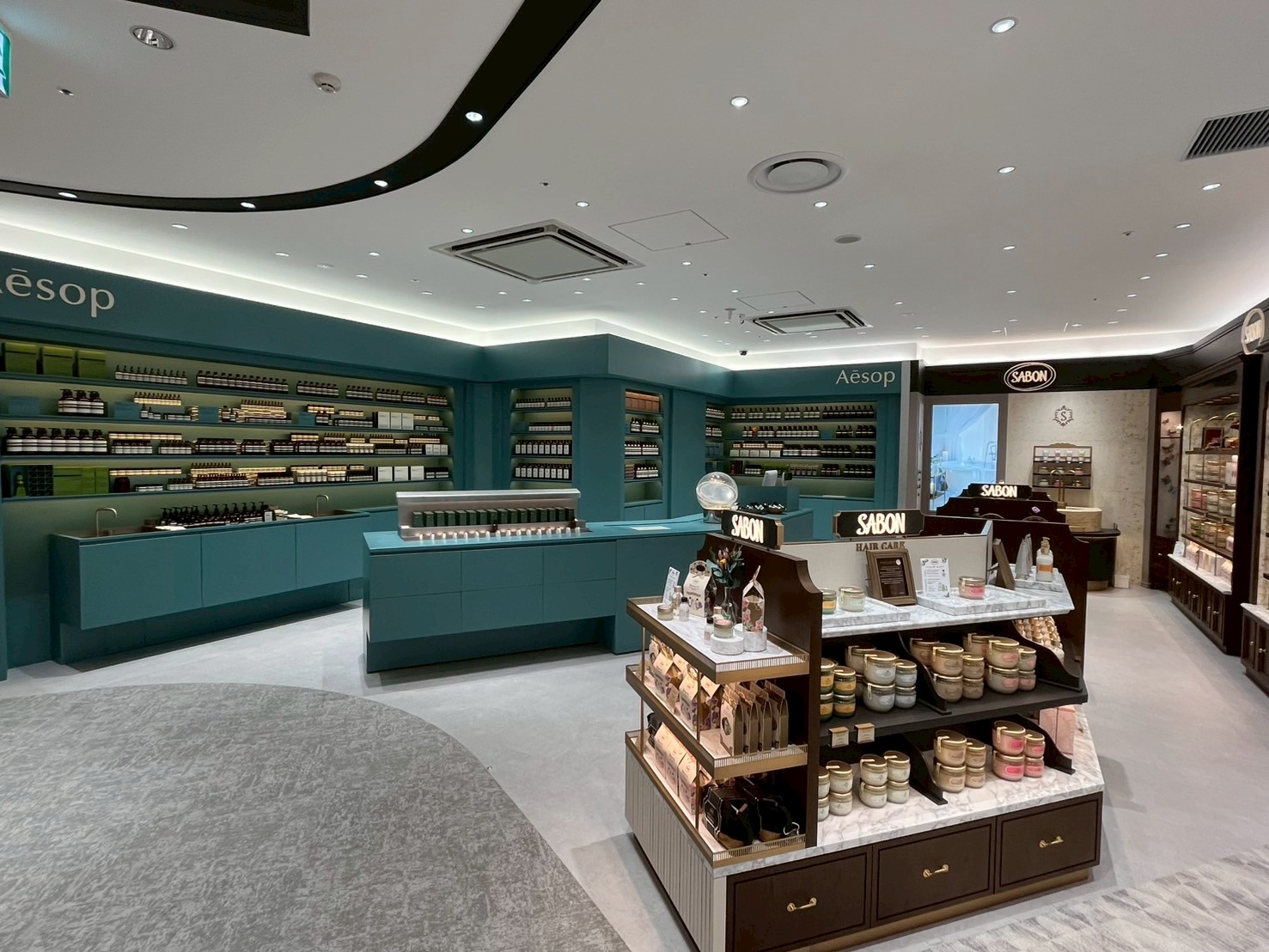 福岡空港免稅店